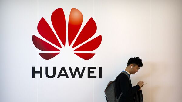 El logo de Huawei  - Sputnik Mundo