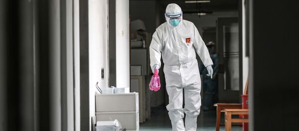 El personal médico de uno de los hospitales de Wuhan (archivo) - Sputnik Mundo