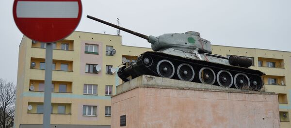Un monumento a los caídos en batallas de la Segunda Guerra Mundial en Polonia (archivo) - Sputnik Mundo