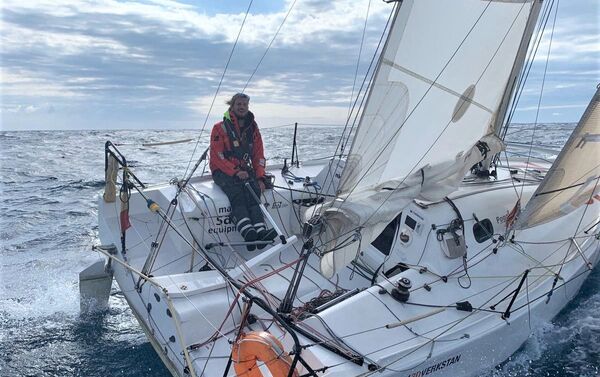 Federico Waksman, velerista uruguayo que participará en la Mini Transat  - Sputnik Mundo