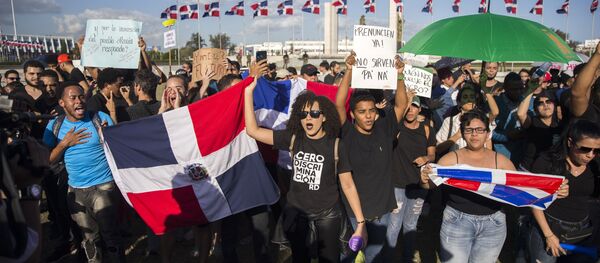 Protesta frente a la Junta Central Electoral de la República Dominicana en Santo Domingo - Sputnik Mundo
