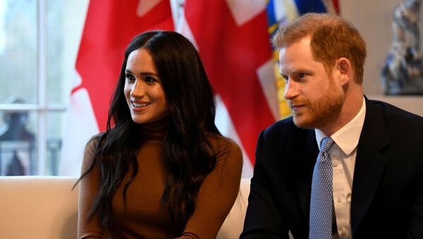 Meghan Markle y su exposo, el prínicpe Harry - Sputnik Mundo