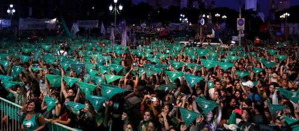Una marcha por el aborto legal en Buenos Aires - Sputnik Mundo