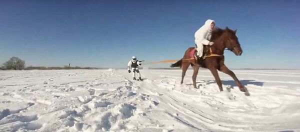 Skijoring militar ruso - Sputnik Mundo