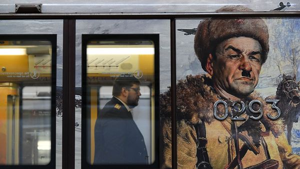 Tren temático en el metro de Moscú dedicado al 75 aniversario de la Victoria en la Gran Guerra Patria Tren temático en el metro de Moscú dedicado al 75 aniversario de la Victoria en la Gran Guerra Patria - Sputnik Mundo