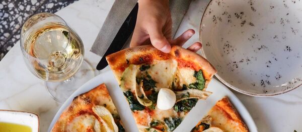 Pizza, imagen referencial - Sputnik Mundo