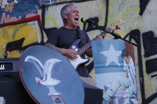 Viña del Mar: el Festival comienza con inéditas medidas de seguridad y un Anti Festival en los cerros Viña del Mar: el Festival comienza con inéditas medidas de seguridad y un Anti Festival en los cerros - Sputnik Mundo