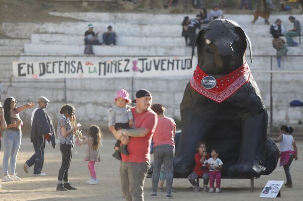 Viña del Mar: el Festival comienza con inéditas medidas de seguridad y un Anti Festival en los cerros Viña del Mar: el Festival comienza con inéditas medidas de seguridad y un Anti Festival en los cerros - Sputnik Mundo