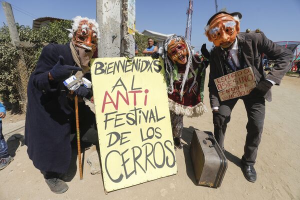 Viña del Mar: el Festival comienza con inéditas medidas de seguridad y un Anti Festival en los cerros Viña del Mar: el Festival comienza con inéditas medidas de seguridad y un Anti Festival en los cerros - Sputnik Mundo