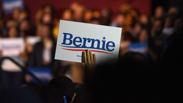 A Bernie Sanders lo apoyan en Nevada - Sputnik Mundo