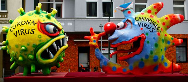 Figuras de coronavirus y 'carnaval virus' en Dusseldorf, Alemania - Sputnik Mundo