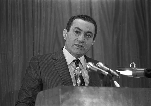 La vida del expresidente de Egipto Hosni Mubarak
La vida del expresidente de Egipto Hosni Mubarak
- Sputnik Mundo