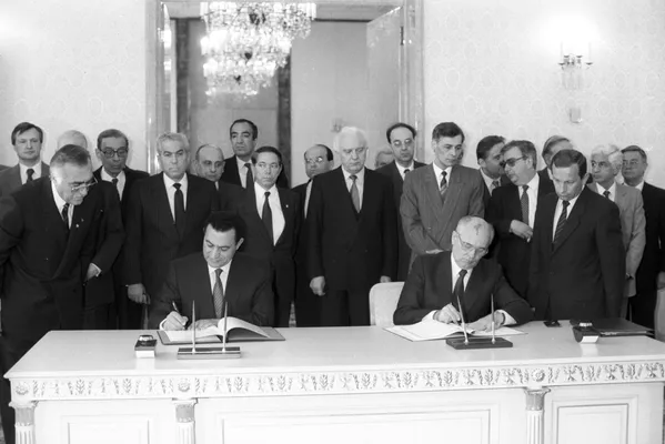 La vida del expresidente de Egipto Hosni Mubarak
La vida del expresidente de Egipto Hosni Mubarak
- Sputnik Mundo