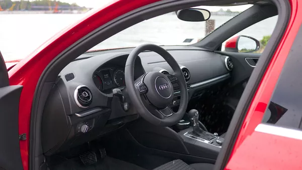 Un Audi A3 (archivo) - Sputnik Mundo