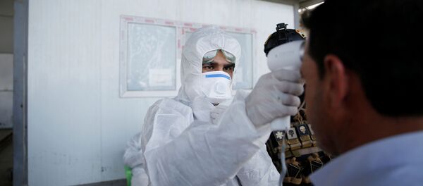 Un médico - Sputnik Mundo