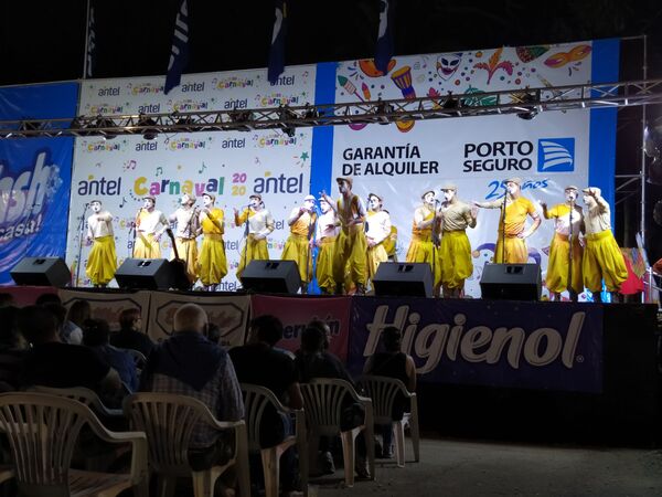 Una noche con la murga uruguaya que le canta a los pueblos originarios y fascinó a Evo Morales | Fotos, vídeos - Sputnik Mundo