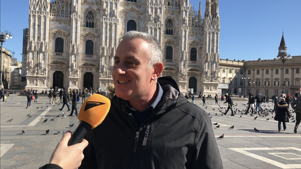 Milán le hace frente al coronavirus: Quien tiene miedo, muere primero | Vídeo Milán le hace frente al coronavirus: Quien tiene miedo, muere primero | Vídeo - Sputnik Mundo
