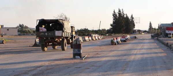 Una carretera en la ciudad siria de Saraqib - Sputnik Mundo