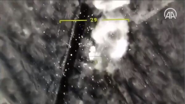 Un corresponsal de guerra ruso arroja luz sobre la guerra de drones de Turquía en Idlib - Sputnik Mundo