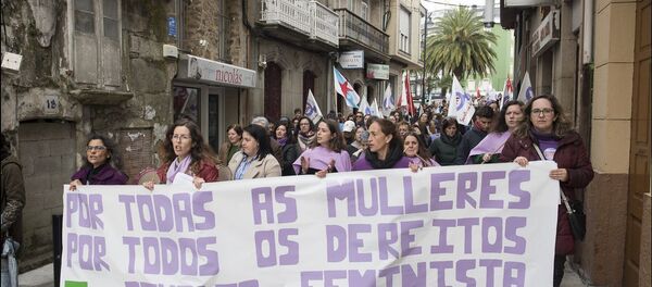 Manifestación del 8 de marzo en Cee (A Coruña) - Sputnik Mundo