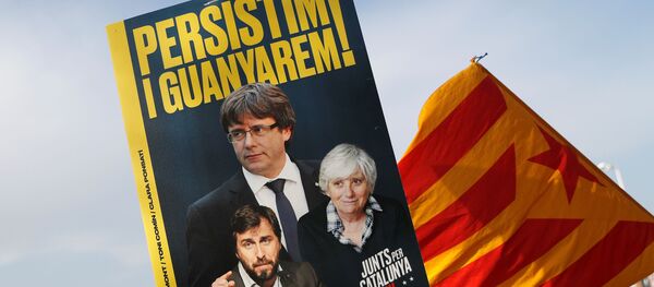 La multitud en el mitin de Puigdemont en Perpiñán, Francia - Sputnik Mundo