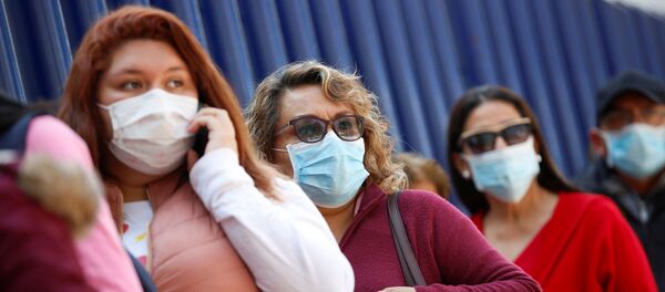 Mujeres mexicanas en mascarillas - Sputnik Mundo