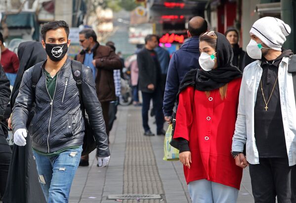 ¿Quién dijo que las mascarillas y la moda deben estar enfrentadas?
 - Sputnik Mundo