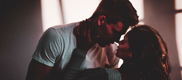 Una pareja (imagen referencial) - Sputnik Mundo