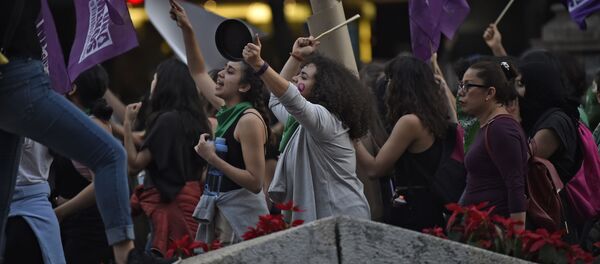 Mujeres protestando en Ciudad de México (archivo) - Sputnik Mundo