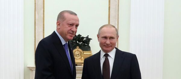 El presidente de Turquía, Recep Tayyip Erdogan, y el presidente ruso, Vladímir Putin El presidente de Turquía, Recep Tayyip Erdogan, y el presidente ruso, Vladímir Putin - Sputnik Mundo