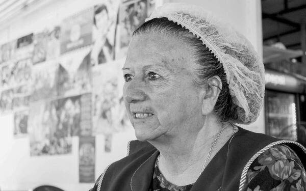 La Tía Doris: chilena incansable y profesora de la vida - Sputnik Mundo