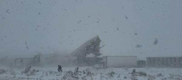 El escalofriante accidente múltiple de camiones que causó tres muertos - Sputnik Mundo