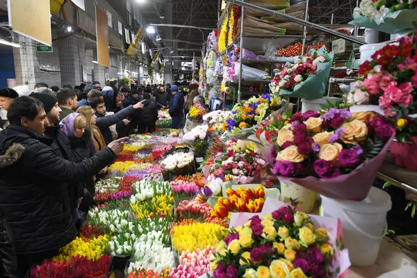 Regalar flores a una mujer en Rusia es toda una ciencia Regalar flores a una mujer en Rusia es toda una ciencia - Sputnik Mundo