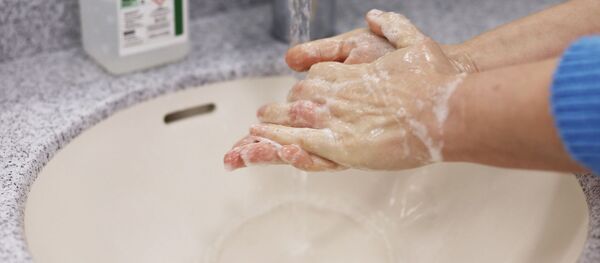 Lavando las manos con jabón, referencial Lavando las manos con jabón, referencial - Sputnik Mundo