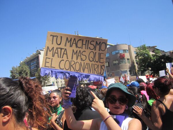Marcha por el 8M en Santiago de Chile - Sputnik Mundo