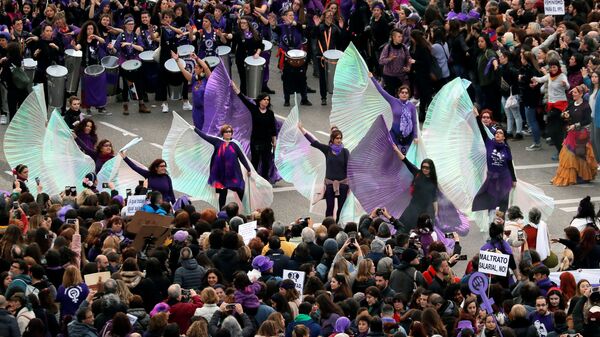 La marcha de las mujeres en Madrid - Sputnik Mundo