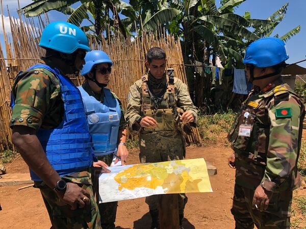 Mujer militar en Uruguay y en el Congo: la historia de Valeria Rodríguez | Fotos - Sputnik Mundo