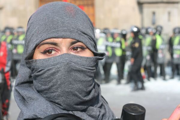 Megamarcha feminista en la Ciudad de México por el Día Internacional de la Mujer - Sputnik Mundo