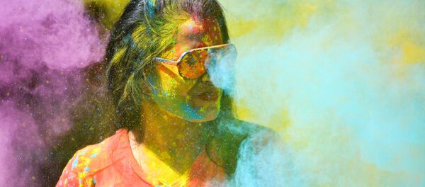 Los espectaculares colores de Holi, el festival hindú de primavera  - Sputnik Mundo