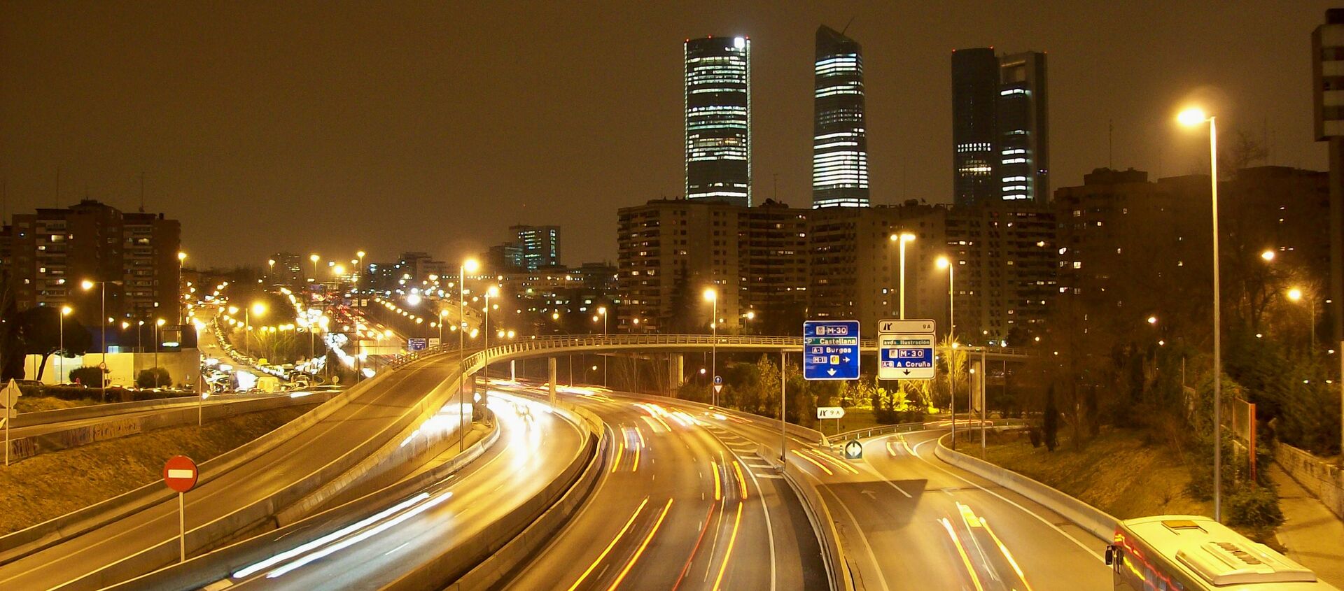 Tráfico en Madrid  - Sputnik Mundo, 1920, 11.03.2020