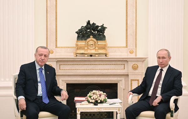 Turquía se permite con Europa lo que no se atreve con Rusia y Estados Unidos - Sputnik Mundo