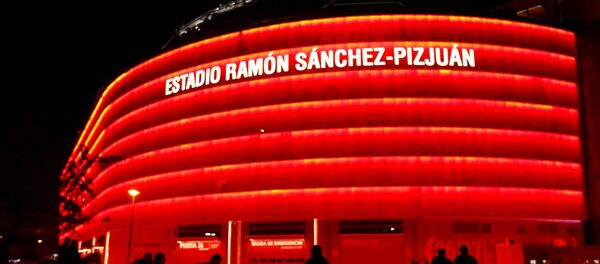 El estadio de Ramón Sánchez Pizjuán en Sevilla, donde se tenía que jugar la final de la Copa del Rey - Sputnik Mundo