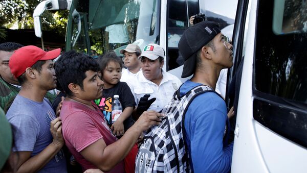 Migrantes mexicanos - Sputnik Mundo