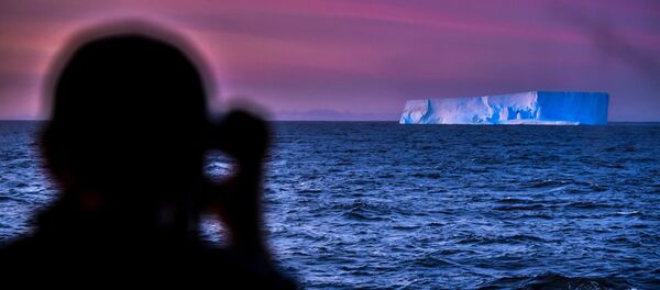 Viaje al hemisferio sur: asombrosos paisajes de la Antártida desde un buque de investigación  - Sputnik Mundo