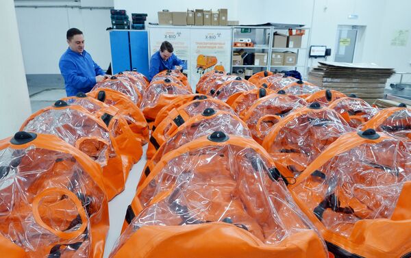 La producción de cápsulas herméticas para portadores del coronavirus - Sputnik Mundo