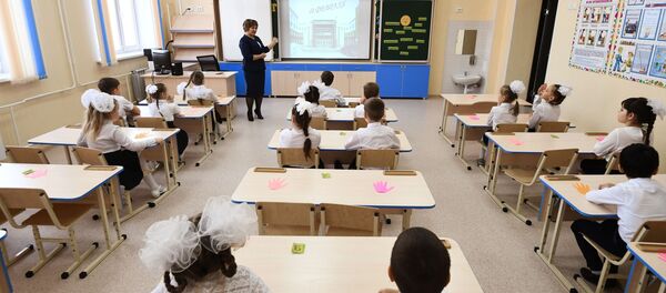 Una escuela en Rusia (imagen referencial) - Sputnik Mundo