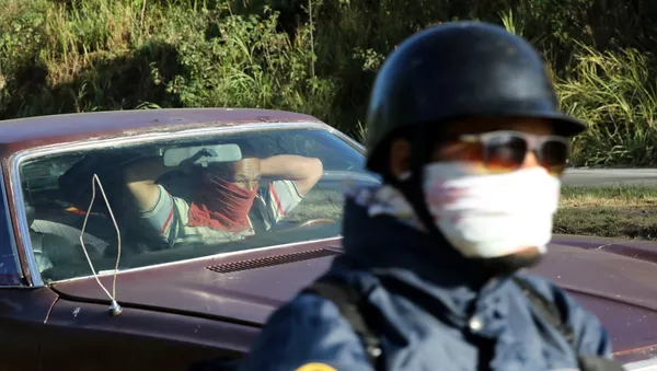 Un punto de control en el marco de la cuarentena declarada en Venezuela - Sputnik Mundo
