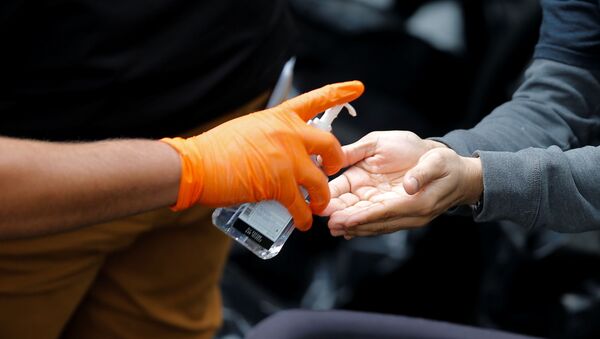 Alcohol en gel - Sputnik Mundo