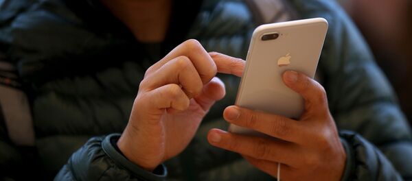 Un iPhone (imagen referencial) Un iPhone (imagen referencial) - Sputnik Mundo