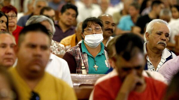 Ciudadanos mexicanos se protegen del coronavirus - Sputnik Mundo